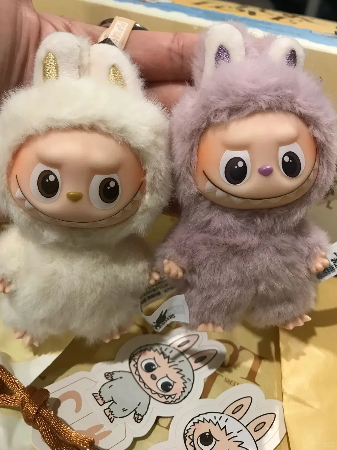 LABUBU THE MONSTERS – A–M Secret Code Series (Mystery Box) Vinylfigur