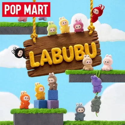 LABUBU THE MONSTERS – „Love“ Pin (Love Series)