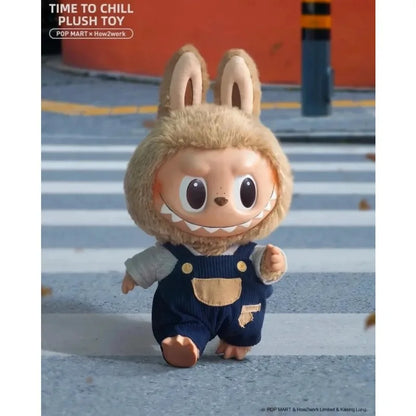 LABUBU THE MONSTERS – Time to Chill Vinylfigur