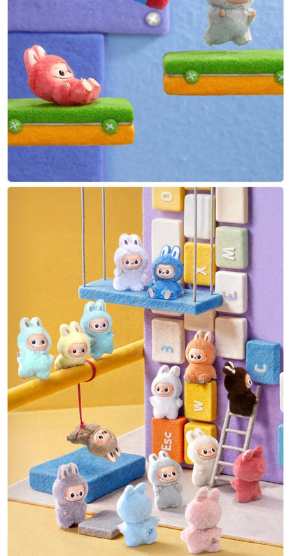 LABUBU THE MONSTERS – „Love“ Pin (Love Series)